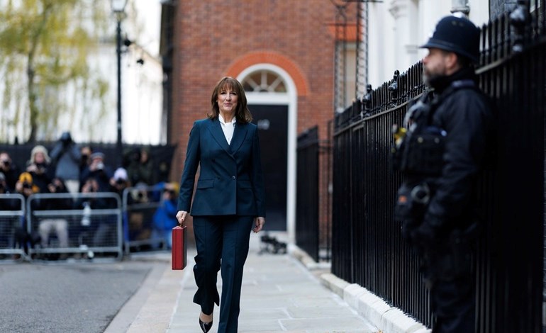 Reeves temporarily cuts RO levy for UK energy bills